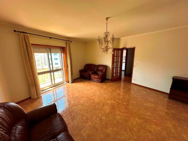 Apartamento venda em Maia, Gueifães