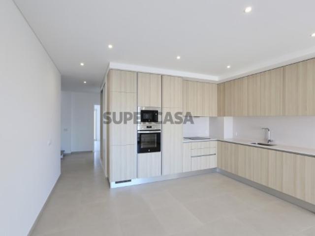 Casa venda em Pederneira, Leiria