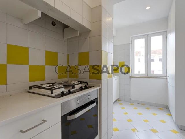 Apartamento alugar em Santo Condestável, Lisboa