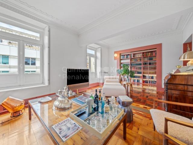 Apartamento venda em Santo António, Lisboa