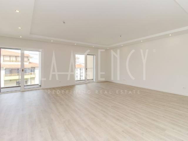 Apartamento venda em Carcavelos, Cascais