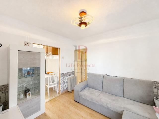 Apartamento venda em Bairro Doutor Mário Madeira, Odivelas