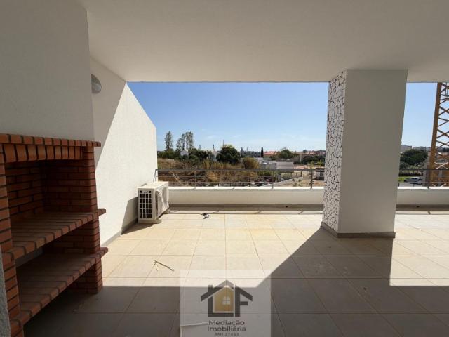 Apartamento venda em Farinheiras, Seixal