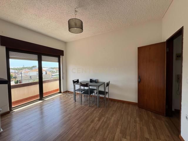 Apartamento venda em Marinha Grande, Leiria