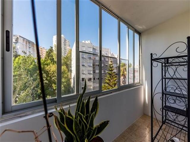 Apartamento alugar em Monte Abraão, Massamá e Monte Abraão