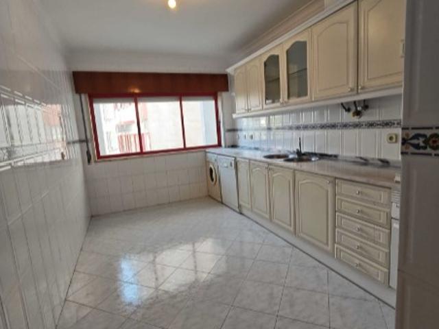 Apartamento venda em Algueirão, Algueirão-Mem Martins