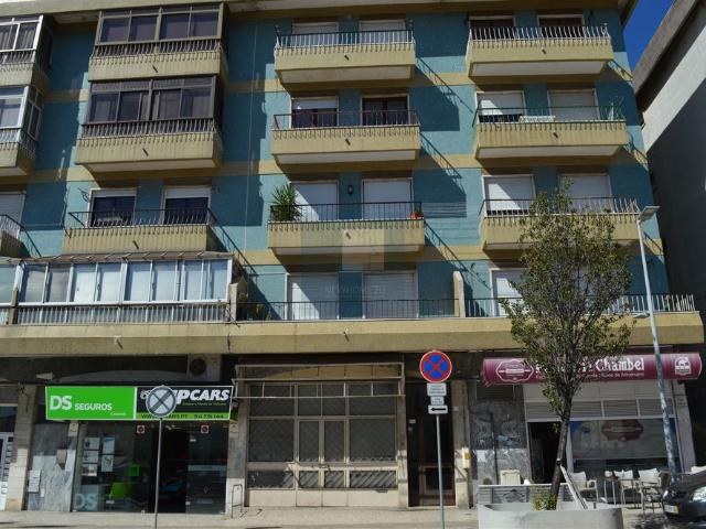 Apartamento alugar em Bairro de São Lourenço, Santiago Dos Velhos