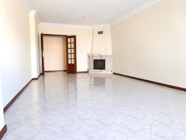 Apartamento venda em Algueirão, Algueirão-Mem Martins
