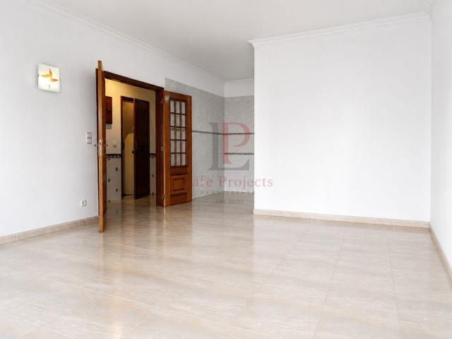 Apartamento venda em Tapada das Mercês, Sintra