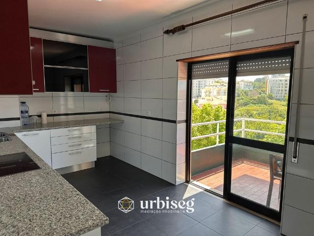 Apartamento alugar em Vila Robim, Figueira Da Foz