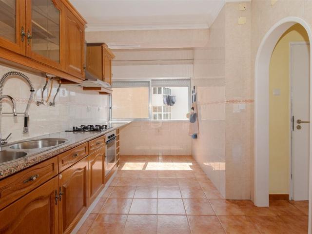 Apartamento alugar em Bairro Ferroviário, Barreiro