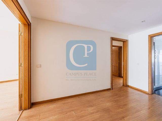 Apartamento alugar em Senhora da Penha, Porto
