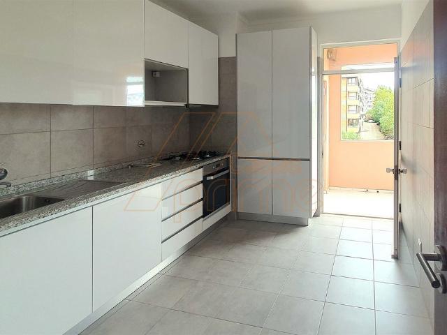 Apartamento alugar em Coimbrã, Sé Nova