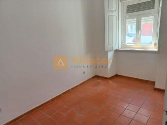 Apartamento alugar em Estrela, Lisboa