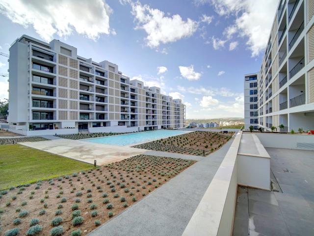 Apartamento alugar em Santiago Dos Velhos, Lisboa