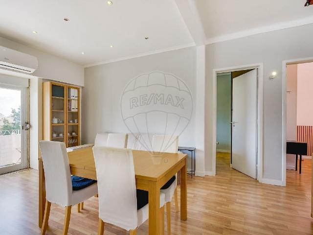 Apartamento venda em Damaia de Baixo, Amadora