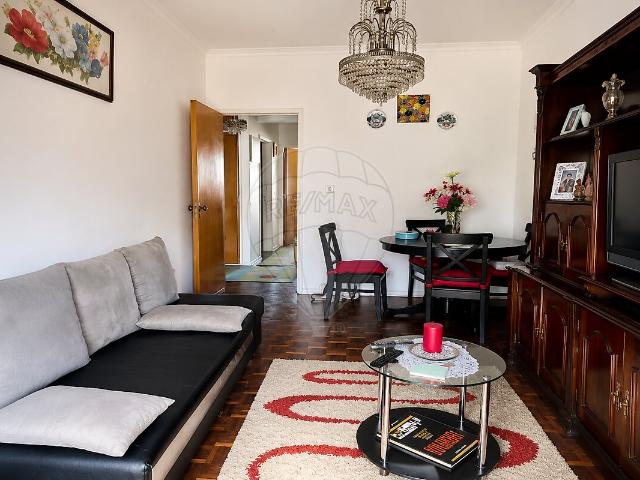 Apartamento venda em Águas Livres, Amadora