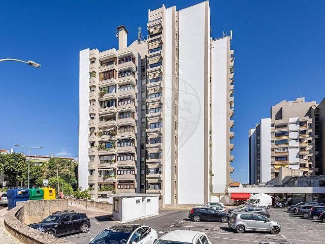 Apartamento venda em Torres de Alfragide, Amadora