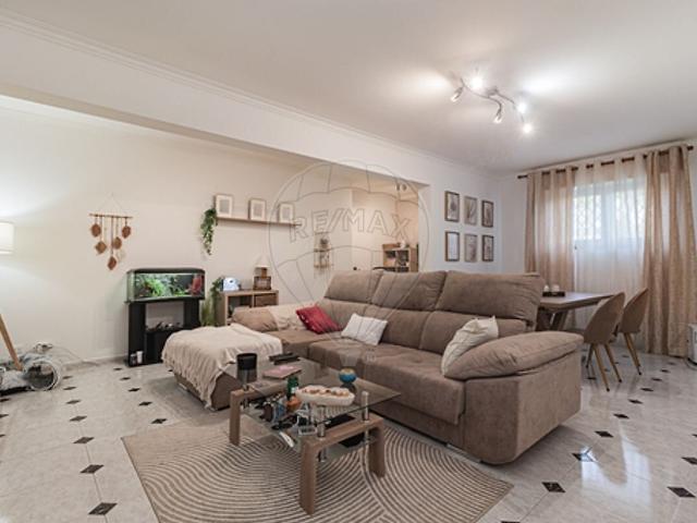 Apartamento venda em Tapada das Mercês, Algueirão-Mem Martins
