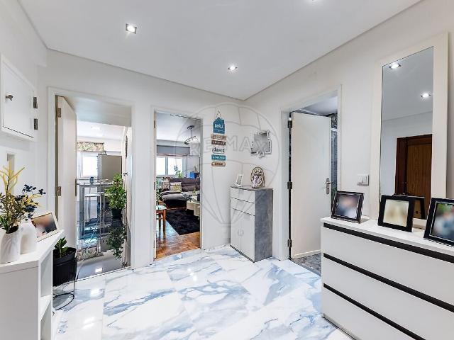 Apartamento venda em Mem Martins, Algueirão-Mem Martins