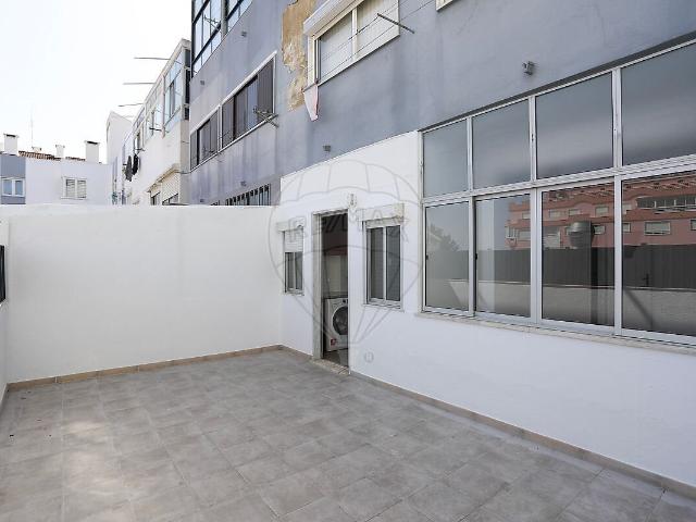 Apartamento venda em Cacém, Cacém e São Marcos