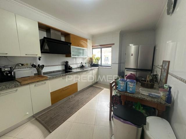 Apartamento venda em Amadora, Lisboa