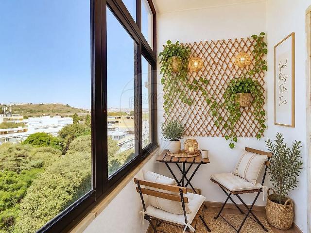 Apartamento venda em Venda Nova, Amadora