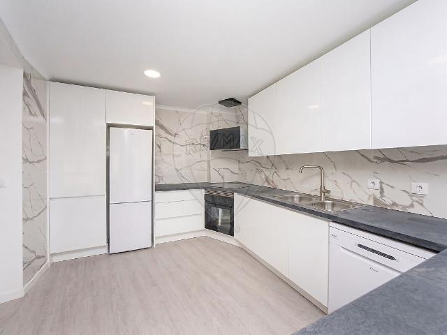 Apartamento venda em Venda Nova, Amadora