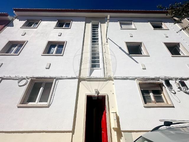 Apartamento venda em Venda Nova, Amadora