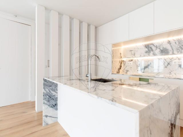 Apartamento venda em Misericórdia, Lisboa