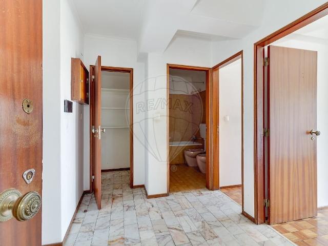 Apartamento venda em Moscavide e Portela, Loures