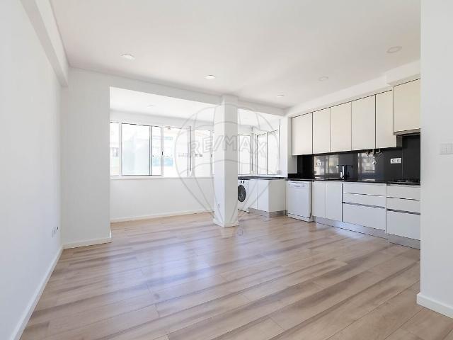 Apartamento venda em Patameiras, Odivelas