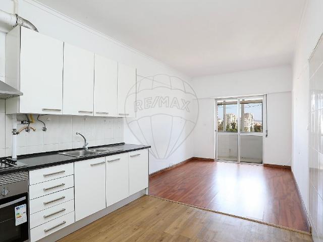 Apartamento venda em Amorosa, Odivelas
