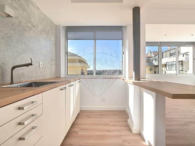 Apartamento venda em Nova Oeiras, Oeiras