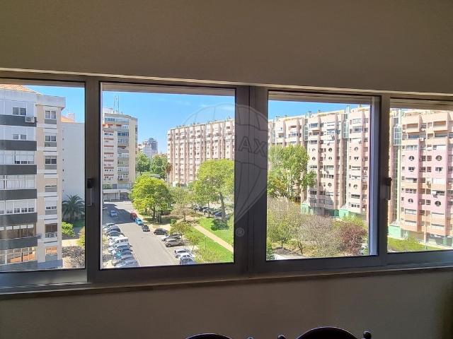 Apartamento venda em Bairro do Condado, Lisboa