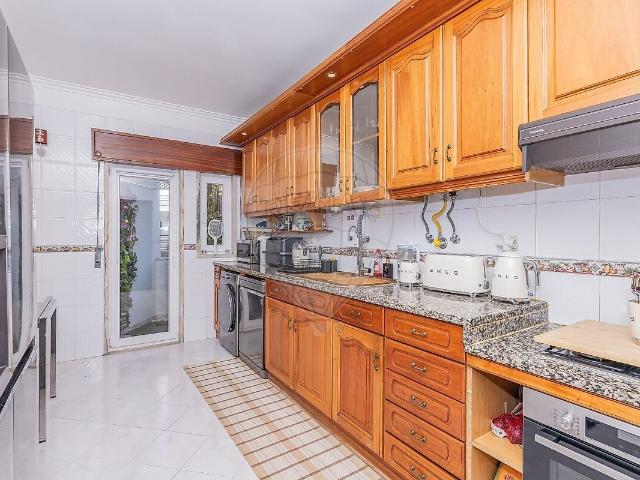 Apartamento venda em Paiões, Rio de Mouro
