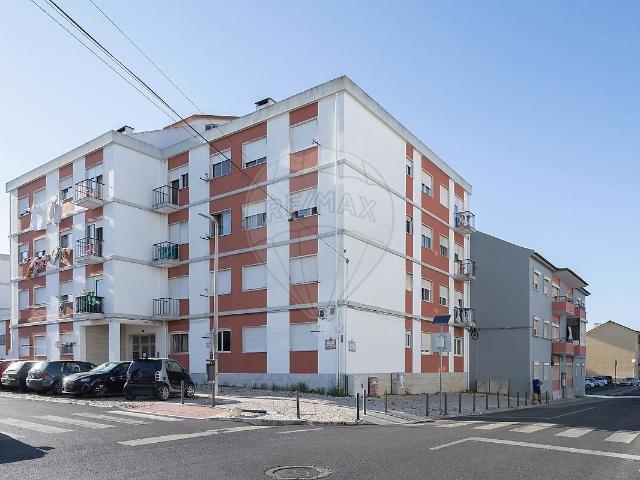 Apartamento venda em Bairro do Serradinho, Rio de Mouro