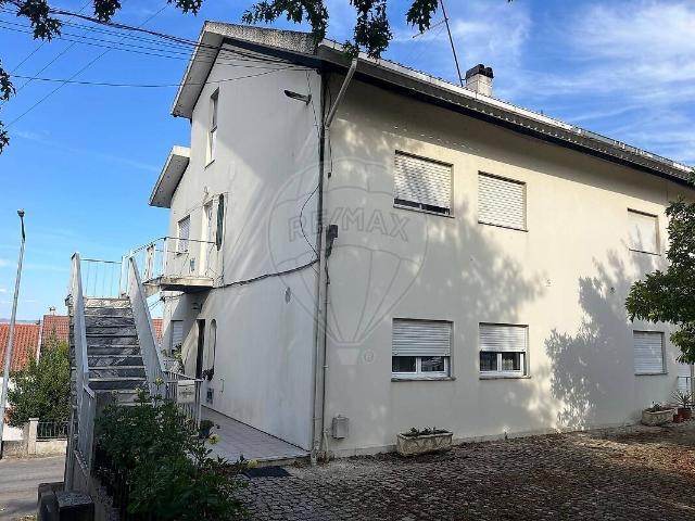 Apartamento venda em Trevões, São João da Pesqueira