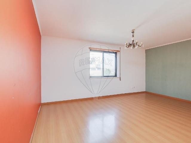 Apartamento venda em Santa Clara, Lisboa
