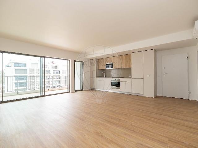 Apartamento venda em Urbanização do Almirante, Loures