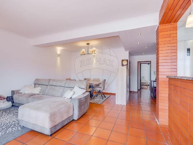 Apartamento venda em Lourel, Sintra (Santa Maria e São Miguel, São Martinho e São Pedro de Penaferrim)