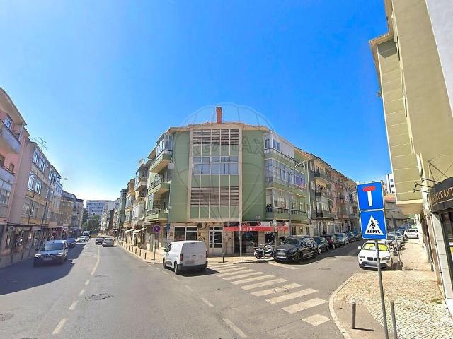 Apartamento venda em Reboleira, Amadora