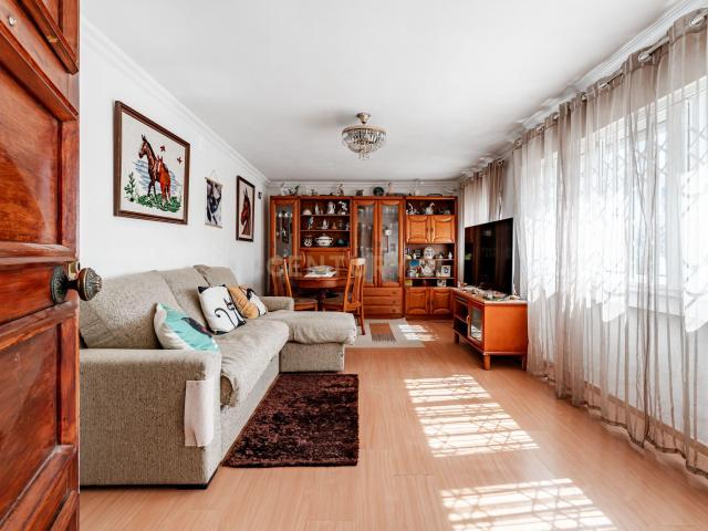 Apartamento venda em Bairro Doutor Mário Madeira, Odivelas