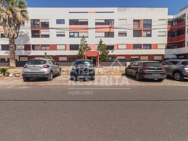 Apartamento venda em Almada, Setúbal