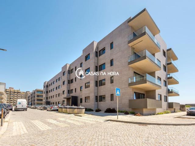 Apartamento alugar em Zona Industrial da Varziela, Vila do Conde