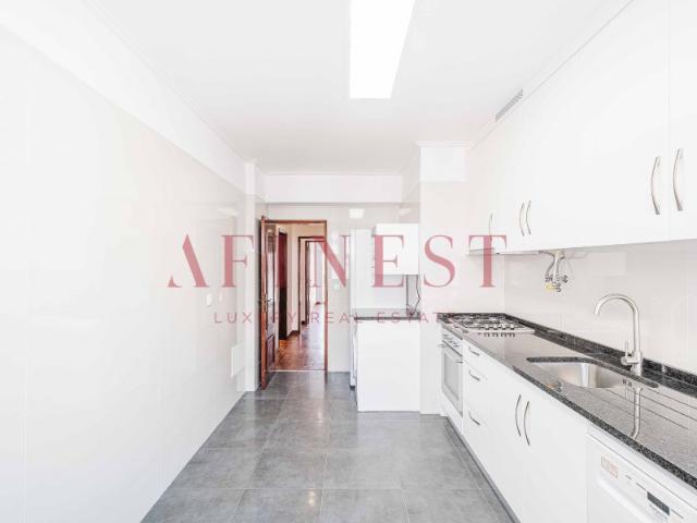 Apartamento alugar em Bairro do Rosário, Cascais