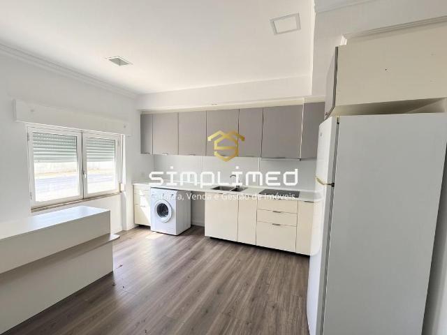 Apartamento alugar em Bairro das Descobertas, Moita