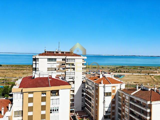 Apartamento venda em Santiago Dos Velhos, Lisboa
