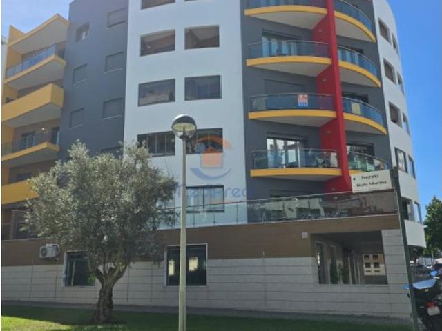 Apartamento venda em Jardim da Amoreira, Odivelas