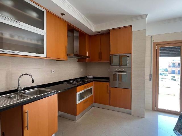 Apartamento venda em Malafaia, Arruda Dos Vinhos